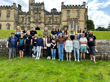 Jugendfreizeit: England 2023 in Capernwray Hall bei Lancaster Schön war`s.